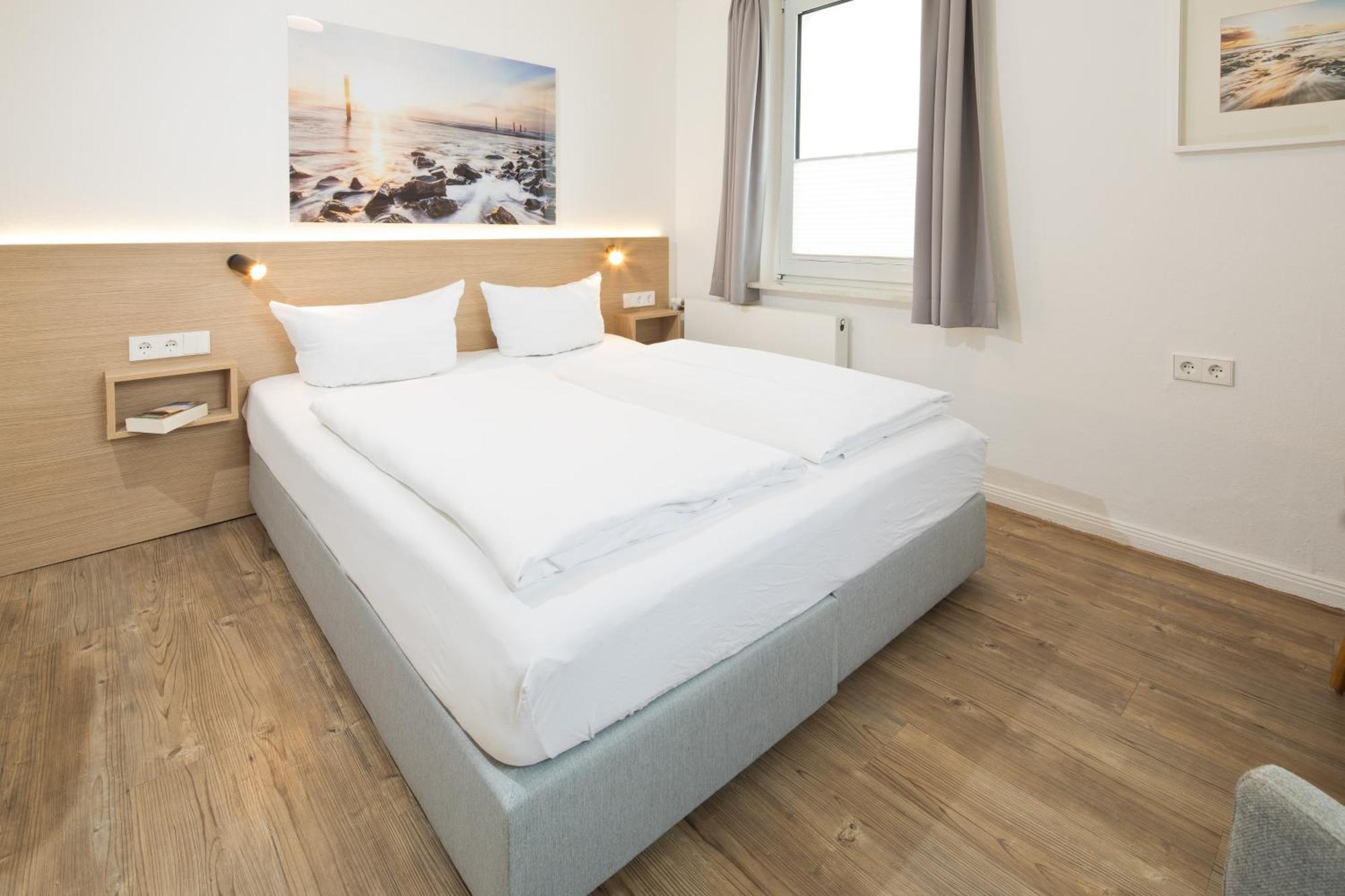 Haus Menno Janssen - Doppelzimmer Norderney Exterior foto